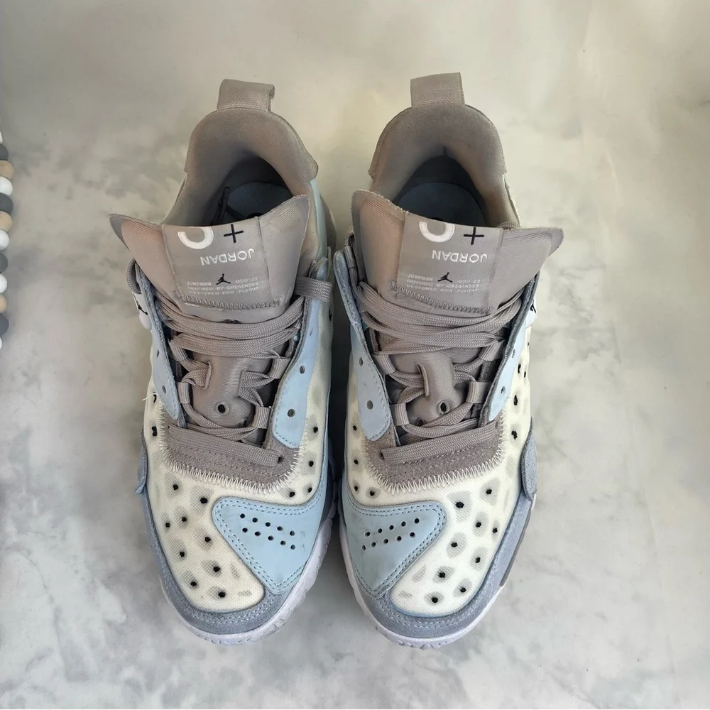 Nike Jordan Delta 2 white/gray/blue womens 8.5 Sneakers